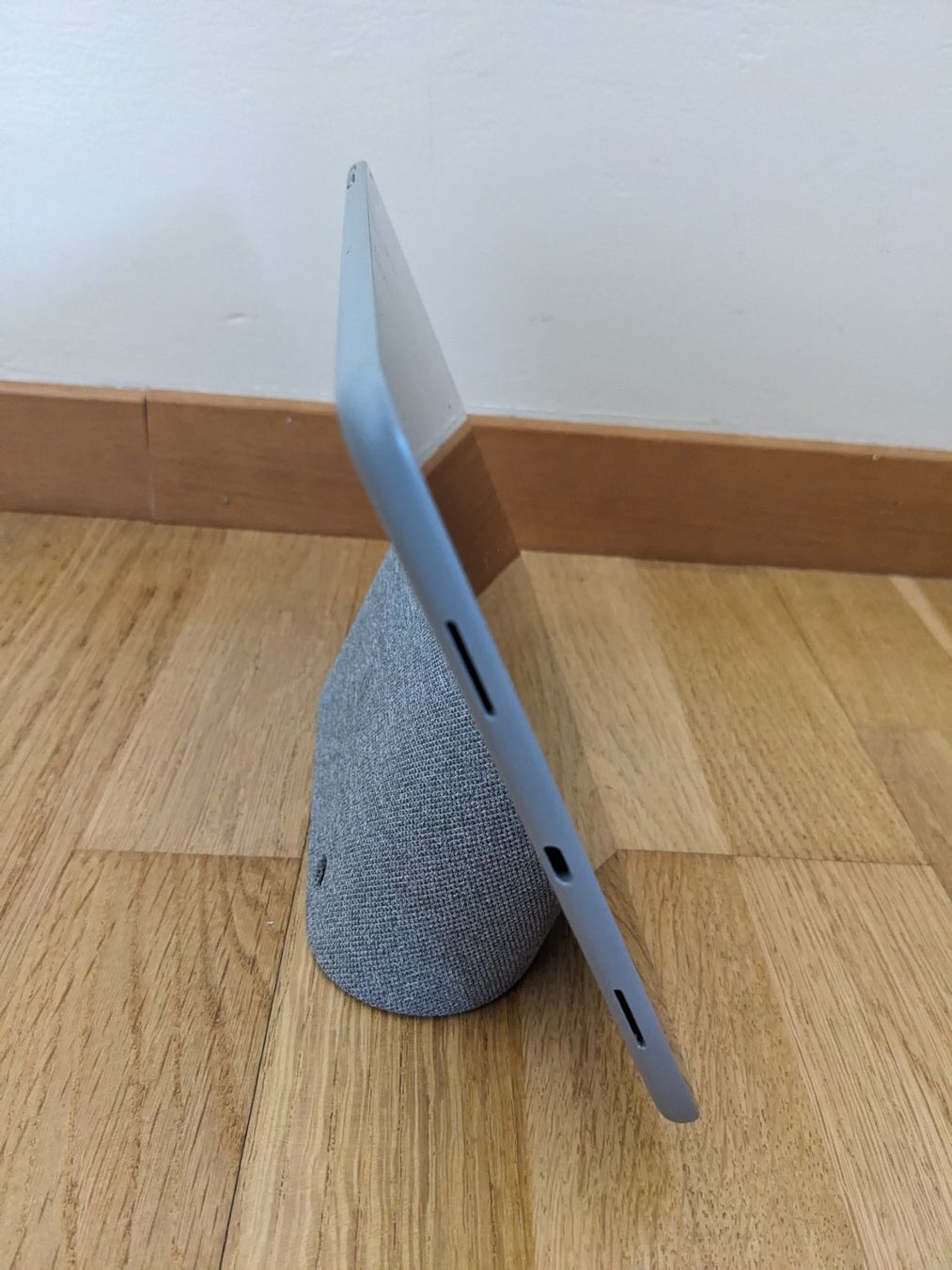 Tablettes PC: Google Pixel Tablet + speaker stand, charging cable, grey – D'occasion à Zürich par mis_dg88 2