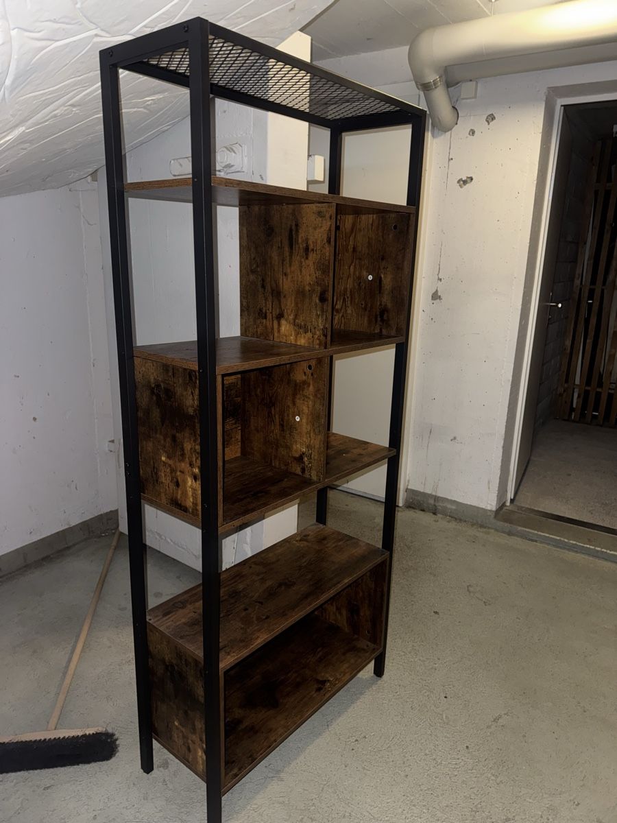 Scaffali: Regal – Usato da Turgi venduto da lenfantterrible 3