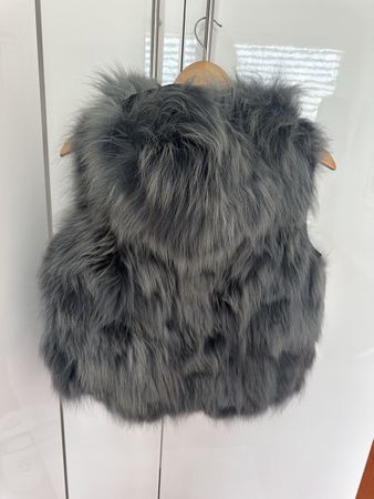 Fur vest