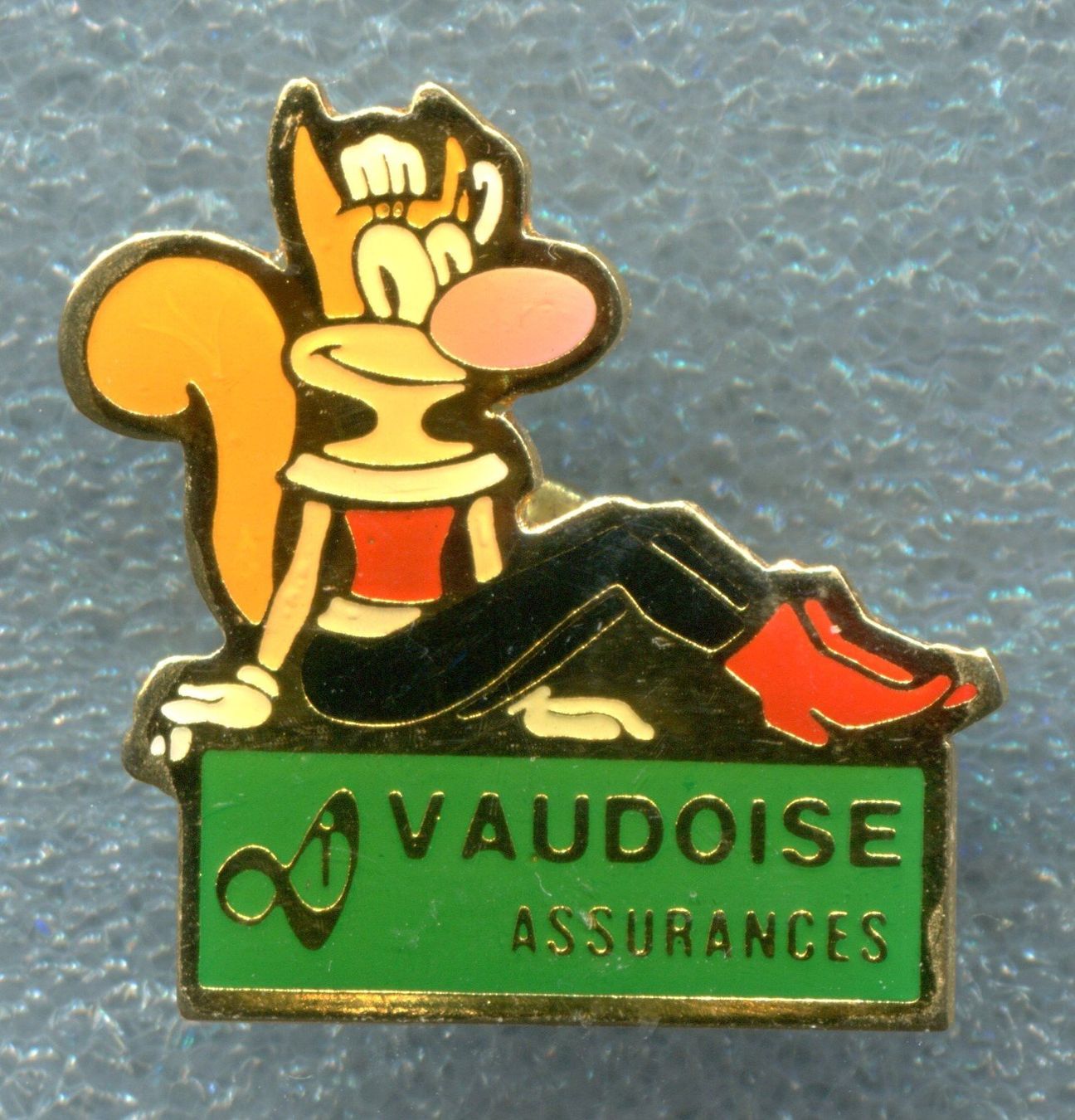 Placchette & Badge: WAADT  Versicherung – Usato da Winterthur venduto da Sammleroase