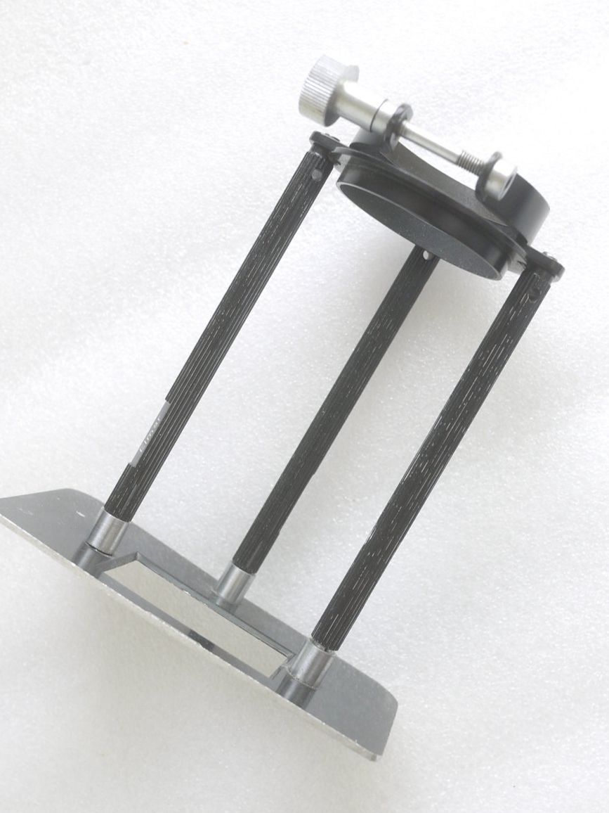 Leitz Obiettivi: Vintage Leitz Elmar Macro Stativ / trépied macro Tripod. – Usato da Egg b. Zürich venduto da JCB