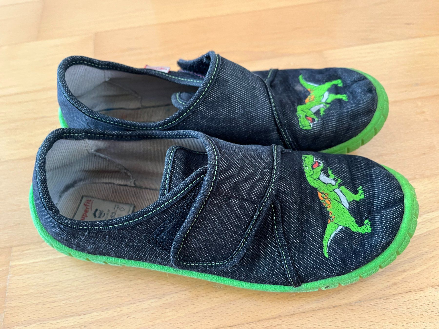 Superfit Schuhe für Jungen: Finken mit Dino Superfit - Grösse 33 – Gebraucht aus Muttenz von Juvenile33