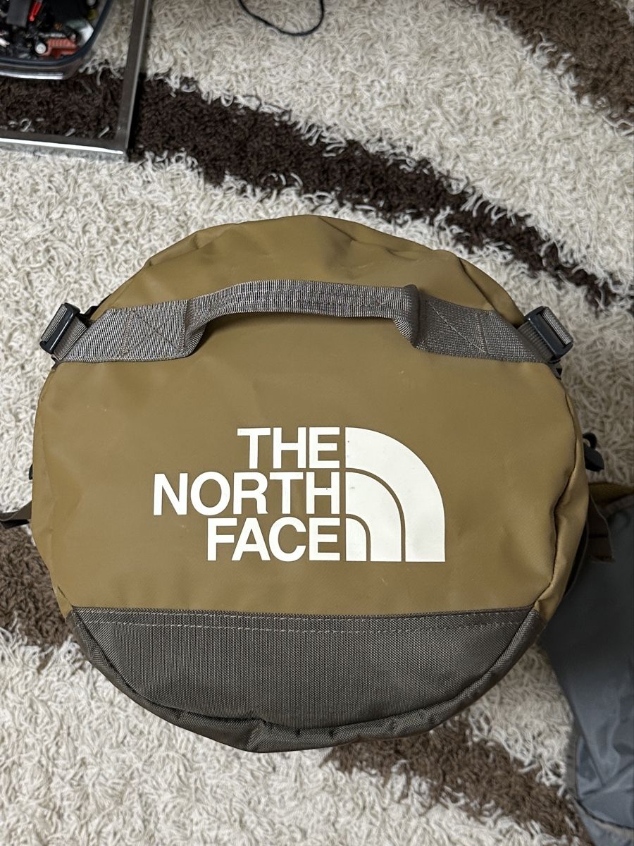 North Face Sacs à dos: North Face duffel G S – Neuf (Voir description) à Maienfeld par tobeyl2020 7