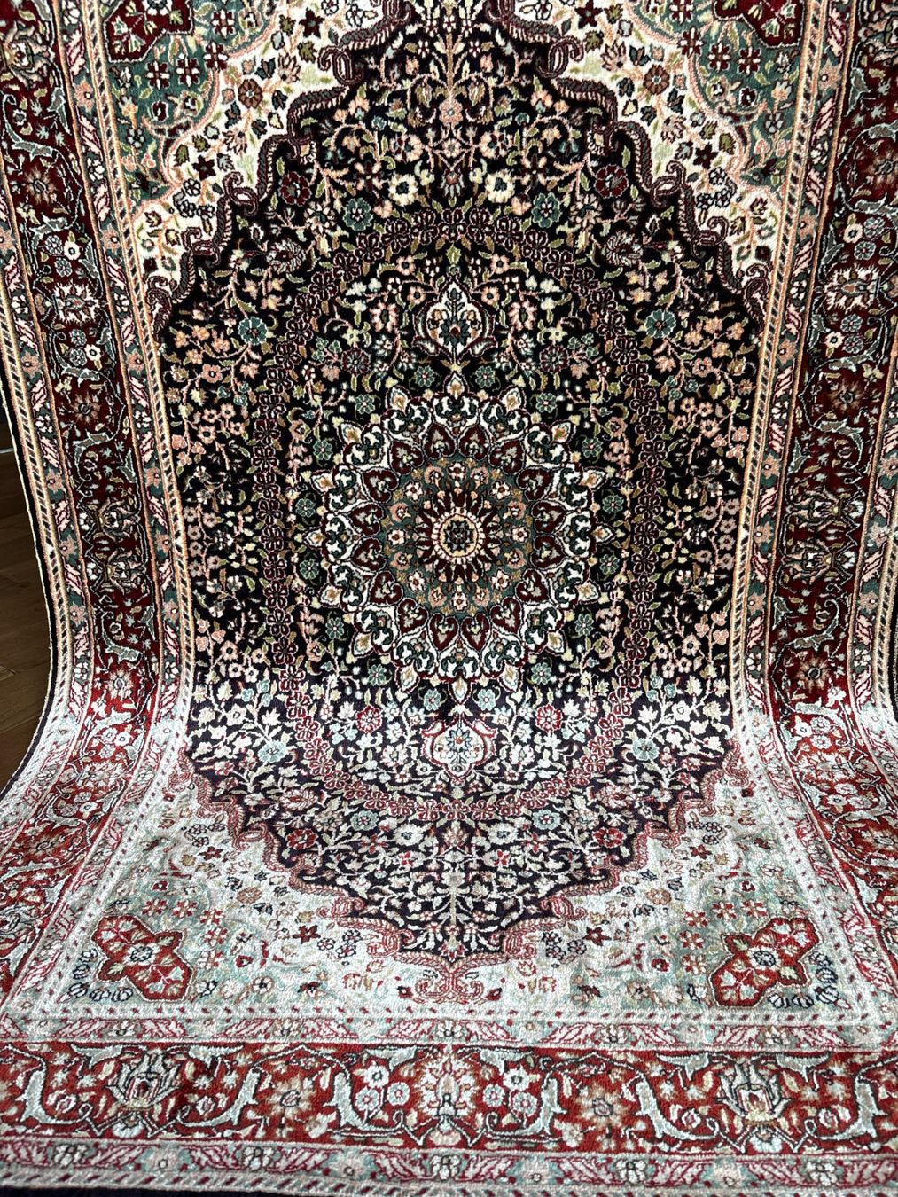 Tappeti: Signierter Seidenteppich - Handgeknüpfter Orientteppich – Usato da Bennau venduto da Mayer_Carpets 6