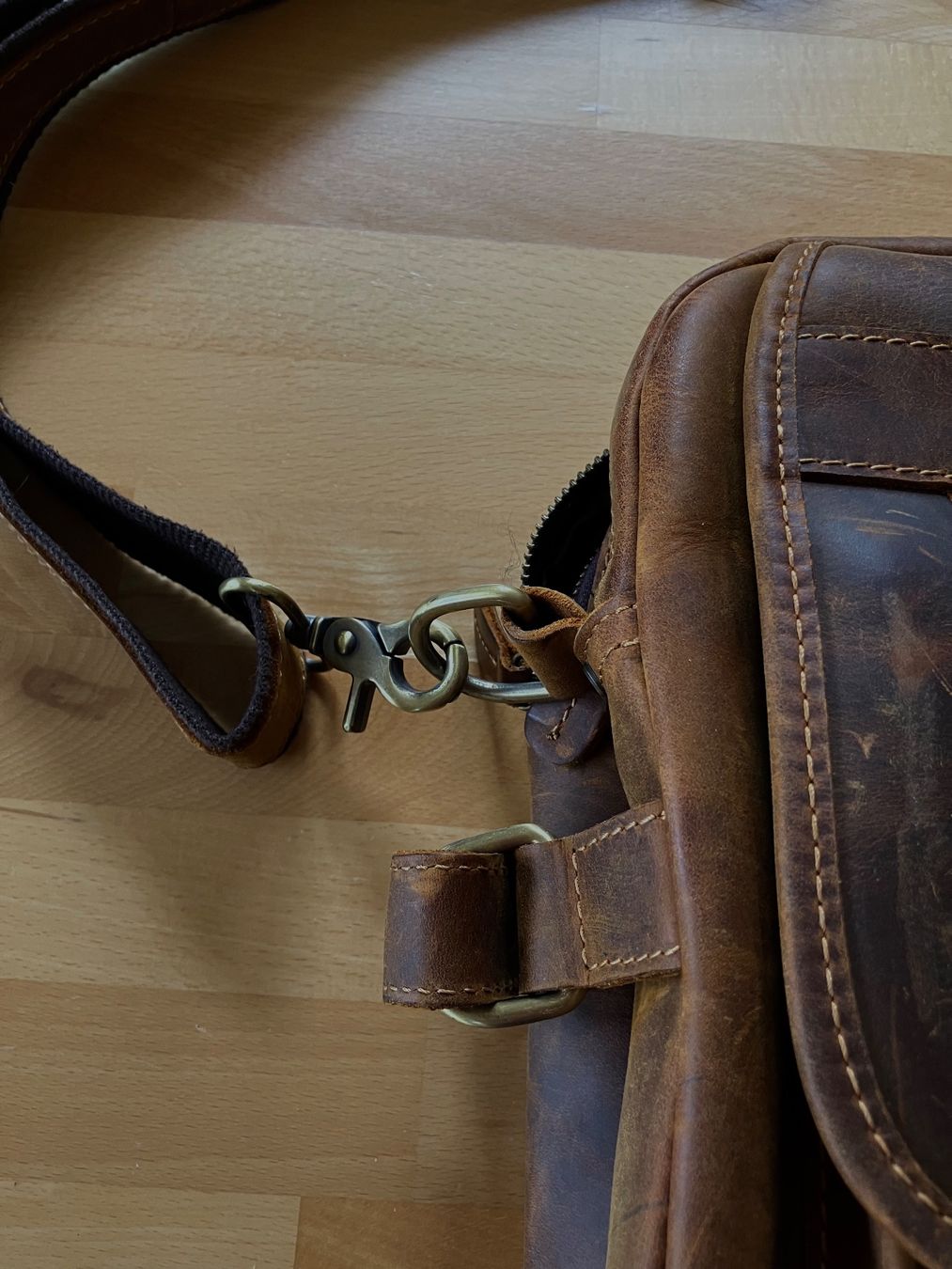 Borse: Super Herren Messenger Bag, Echtleder Vintage – Usato da Olten venduto da Dickbrave 3