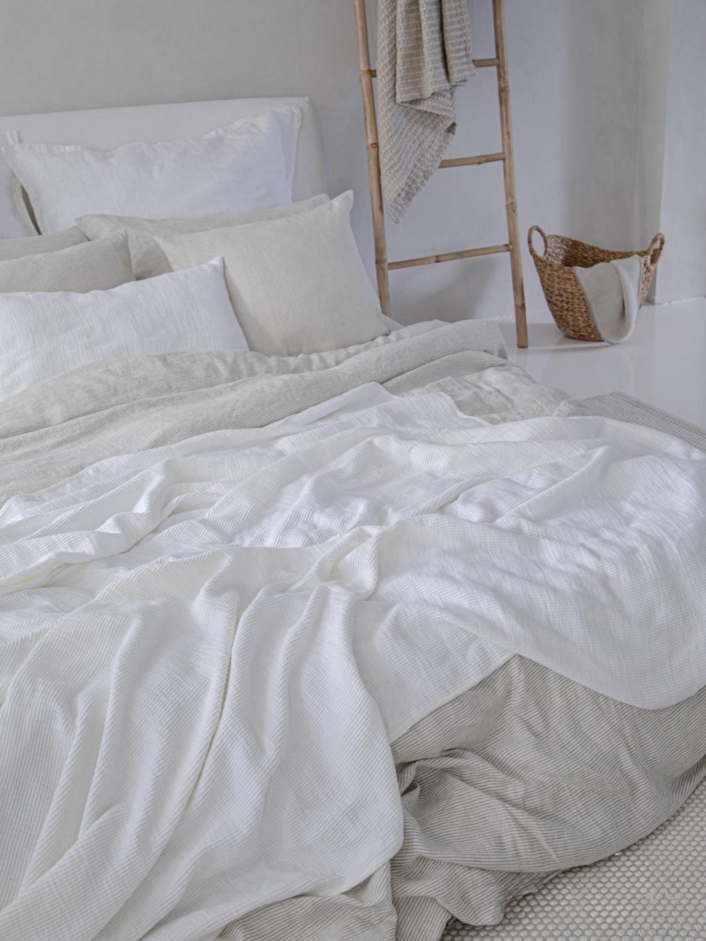 Bettwäsche: Beige-Weiss Gestreiftes Leinenbettwäsche-Set – Neu und originalverpackt aus Affoltern am Albis von EdelLinn 4