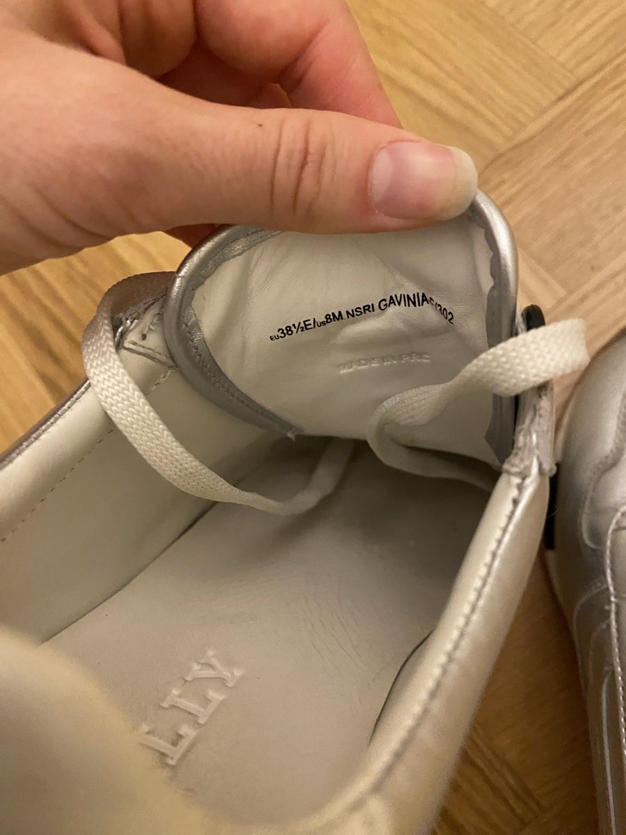 Bally Scarpe da donna: Sneakers Bally silber – Usato da Zürich venduto da happycastle 3