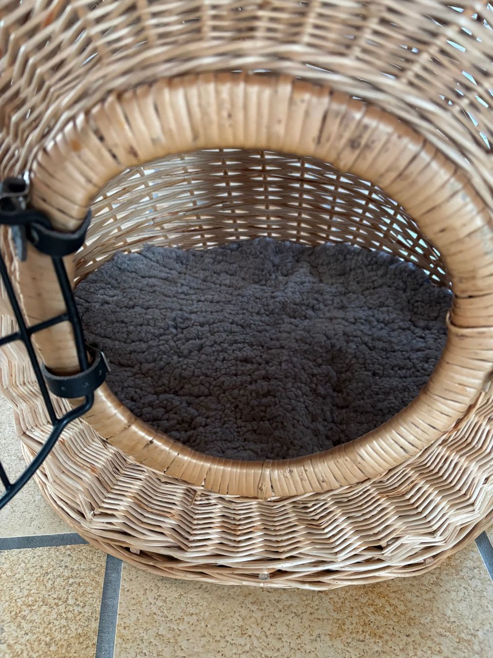 Cucce & Letti: Grosser Katzenkorb – Usato da Reinach BL venduto da ums1 2