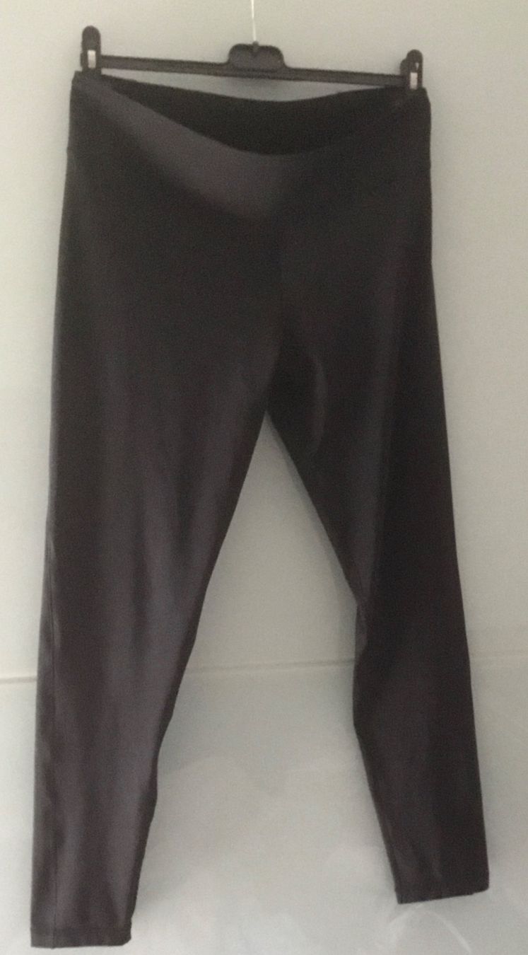 Adidas Leggings: Leggings Adidas climalite – Usato da Sion venduto da ENKLR