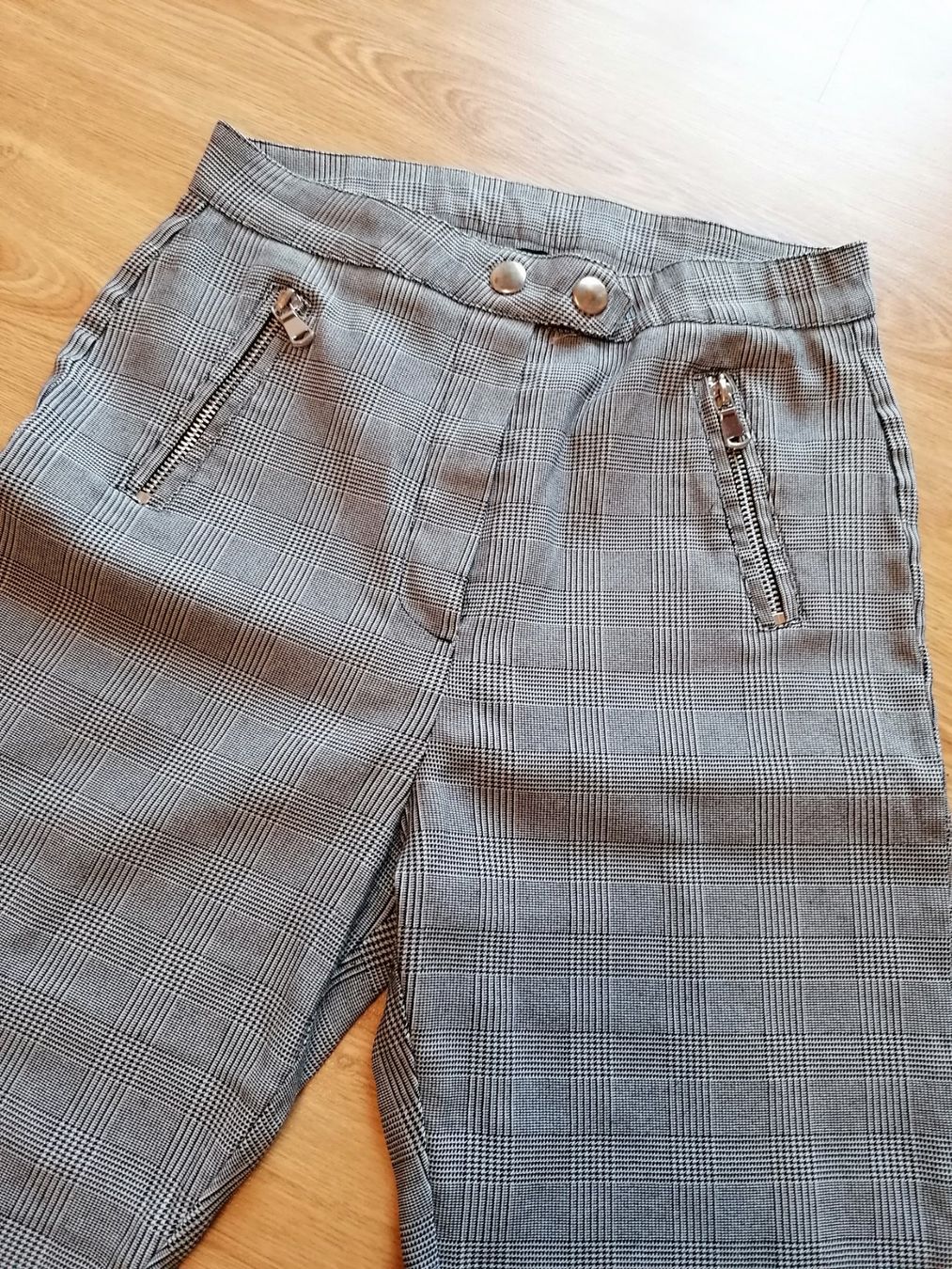 Hosen: Pantalons à carreaux, bas, pantalon – Gebraucht aus Montcherand von petiteoune75 3