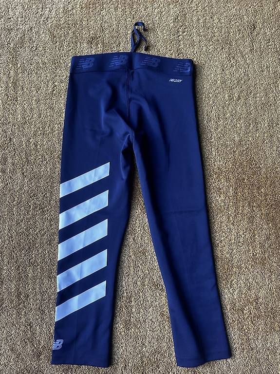 New Balance Leggings: New Balance Sporthose 3/4 S – Gebraucht aus Buchrain von pat4s