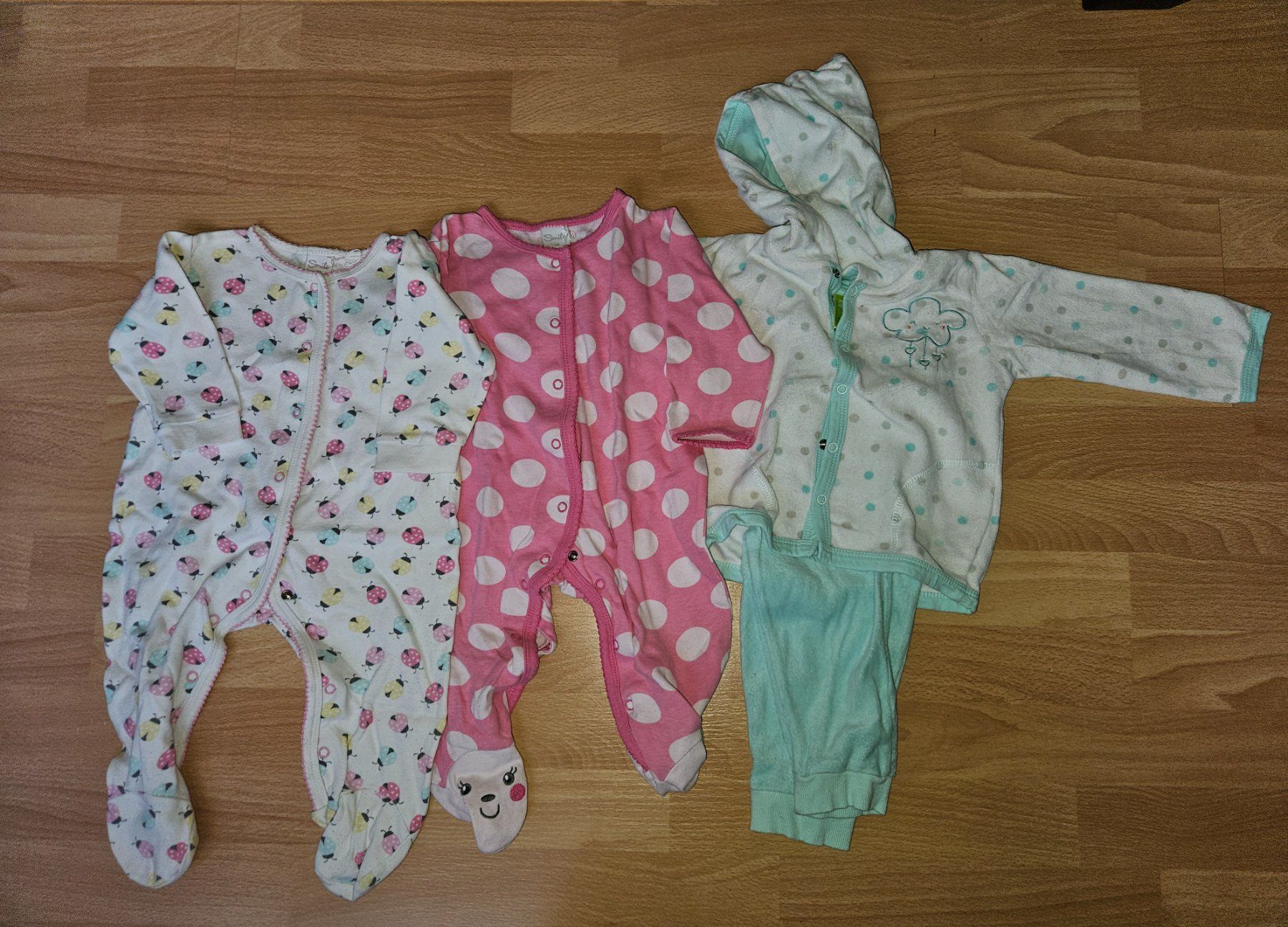 Lotti & Set di vestiti: Kleiderset Grösse 74, 18 Teile – Usato da Schüpfen venduto da SANNYLI31 1