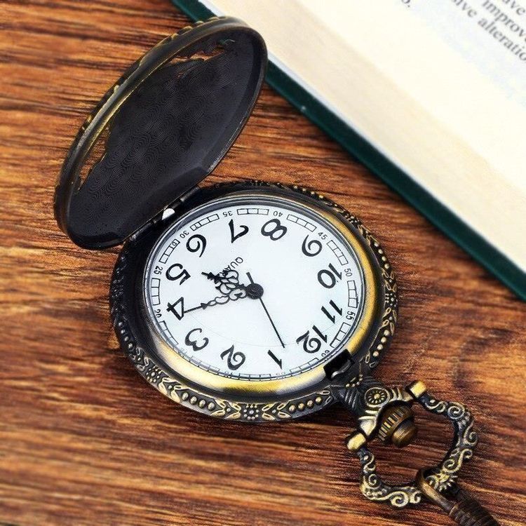 Orologi: Taschenuhr Halskette Zug – Nuovo e nell'imballaggio originale da Gurmels venduto da Swisspod 1