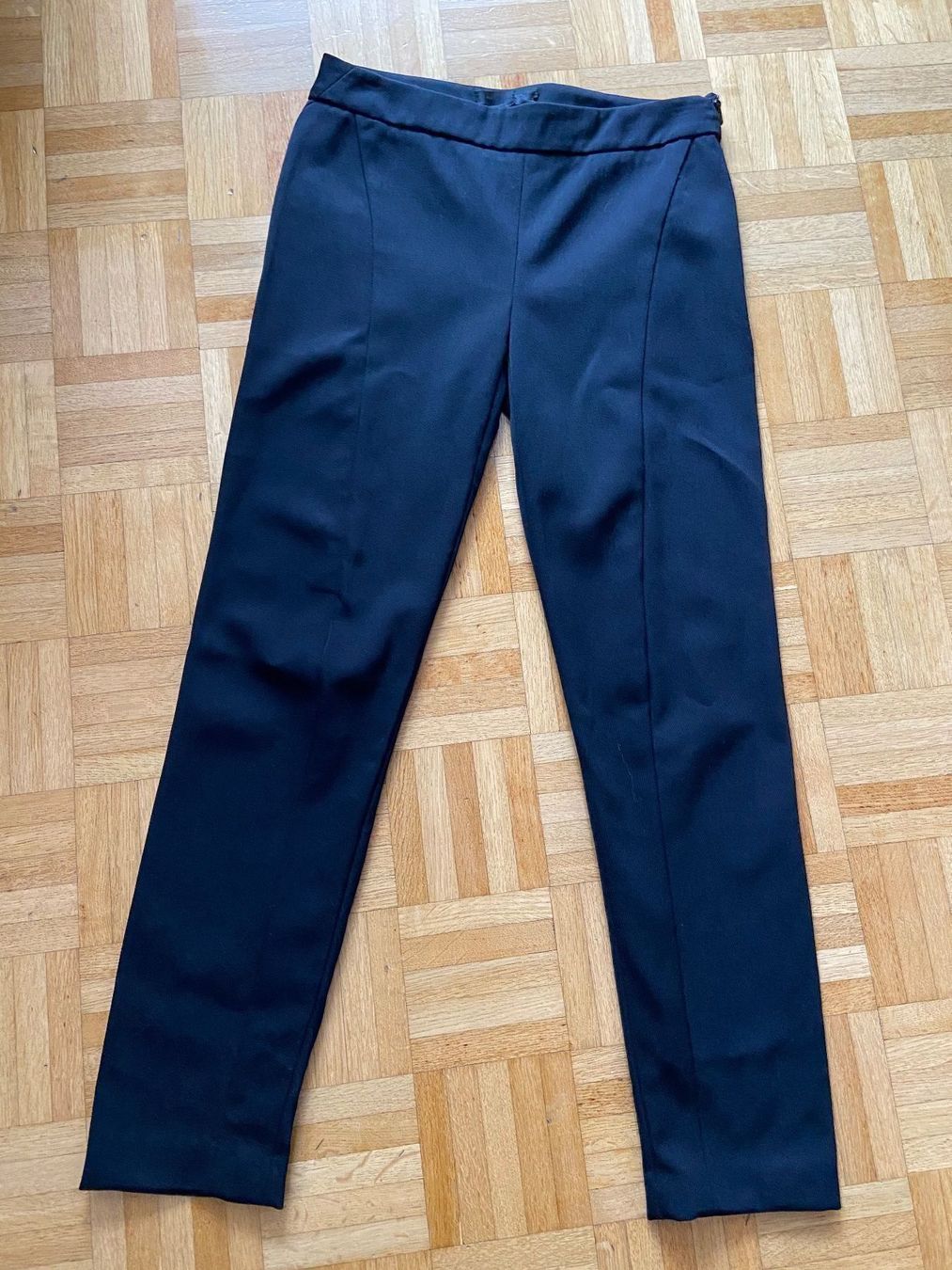 Pantaloni: Narciso Rodriguez Hose Gr.36 schwarz – Nuovo (secondo la descrizione) da Frenkendorf venduto da Minachi