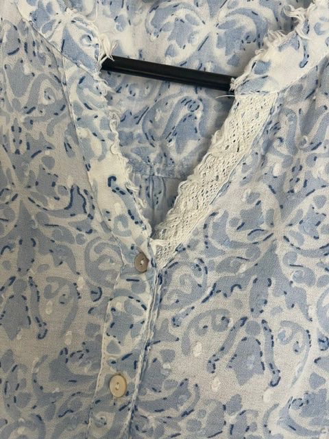 Anouk Blusen: Anouk Marée Bluse Gr. M blau/weiss – Gebraucht aus Aesch ZH von niro007 1