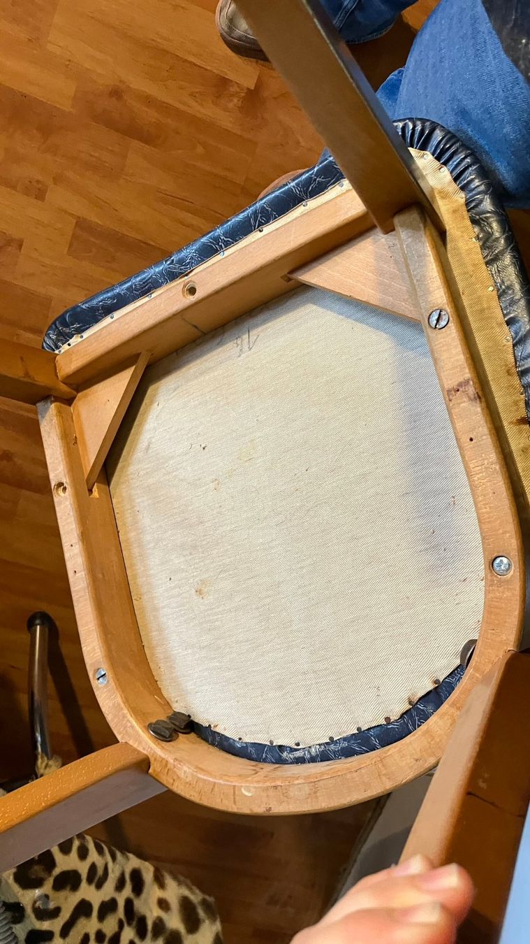Stühle: Chaises vintage Stuhl – Gebraucht aus St-Cierges von LeRegain 5