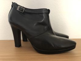 Italienische Lederschuhe, neue, Größe 39