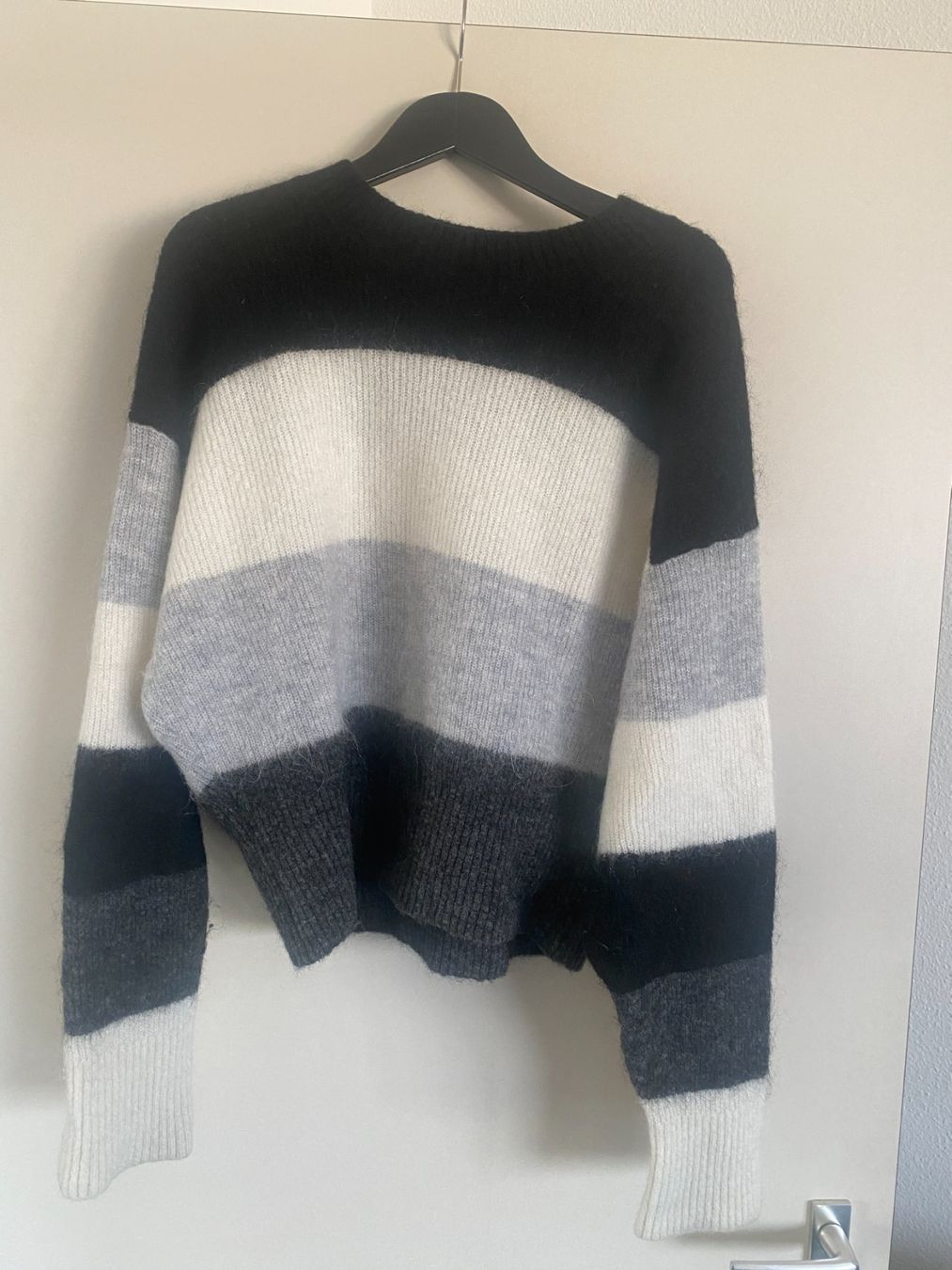 Maglioni & Felpe: Gestreifter Mohair, Wool Pullover Grösse M – Usato da Zürich venduto da Pianodunst
