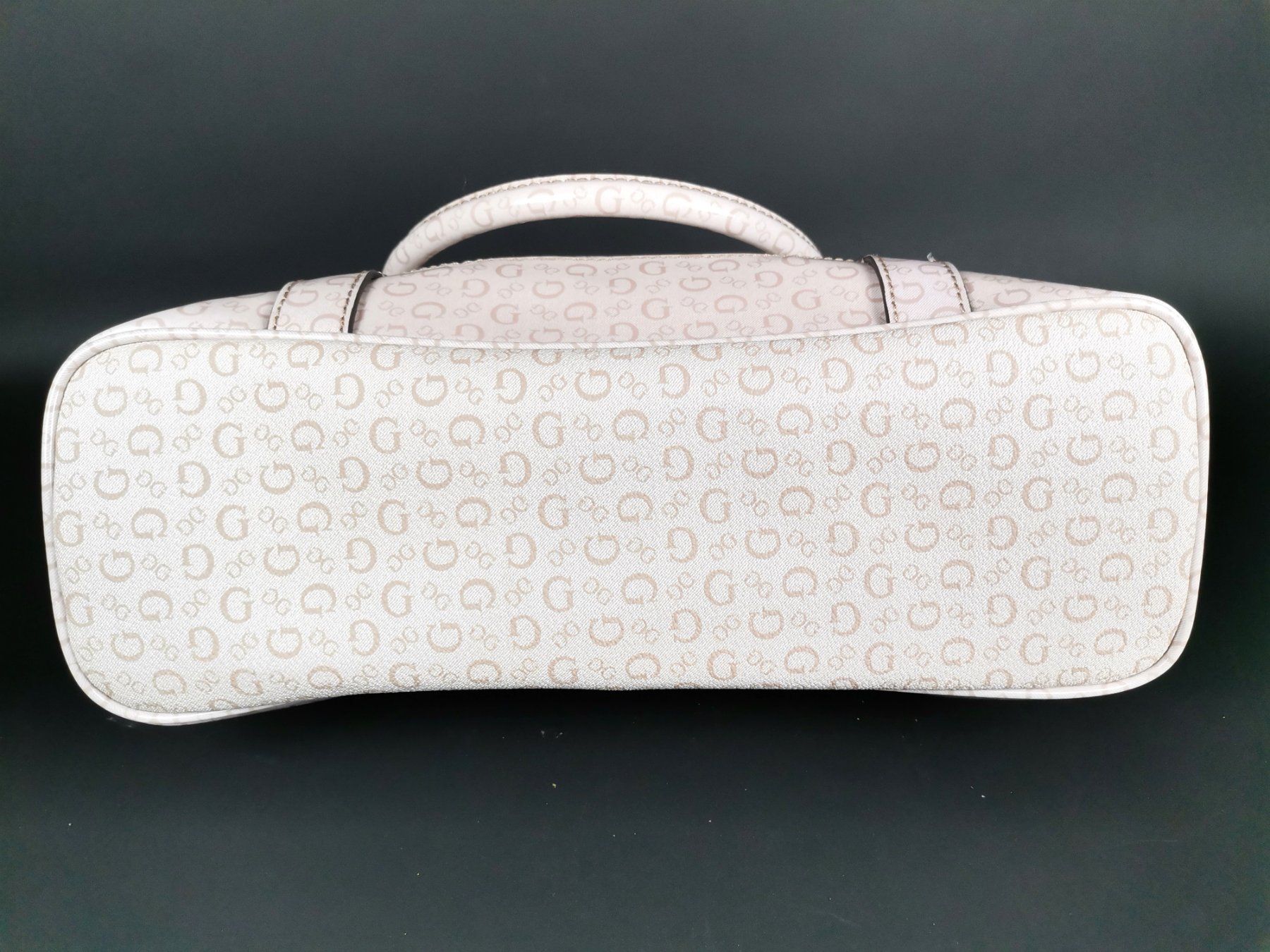 Guess Borse da donna: GUESS Tasche Beige/Rosa – Usato da Schaffhausen venduto da Restwert_SH 4