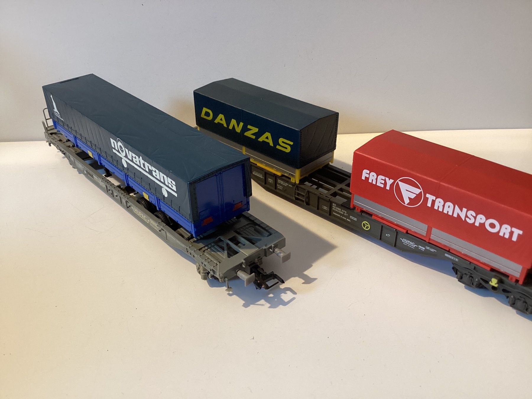 Roco Modellini di ferrovie: Roco Güterwagen SBB Hupac 1:87 H0 – Usato da Effretikon venduto da simtek_de 3