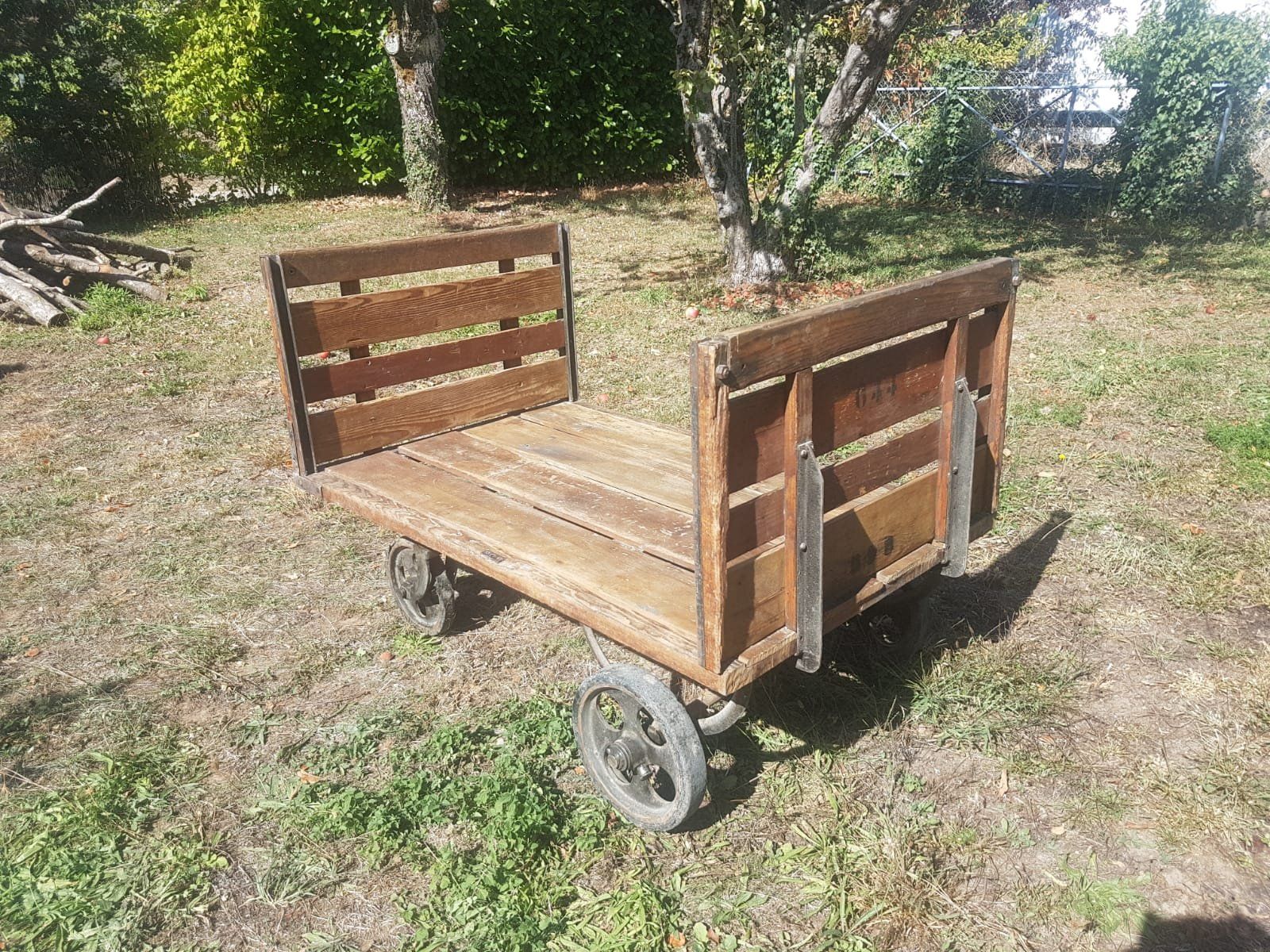 Articles en bois: Chariot CFF – D'occasion à Provence par egl_w6zl 2