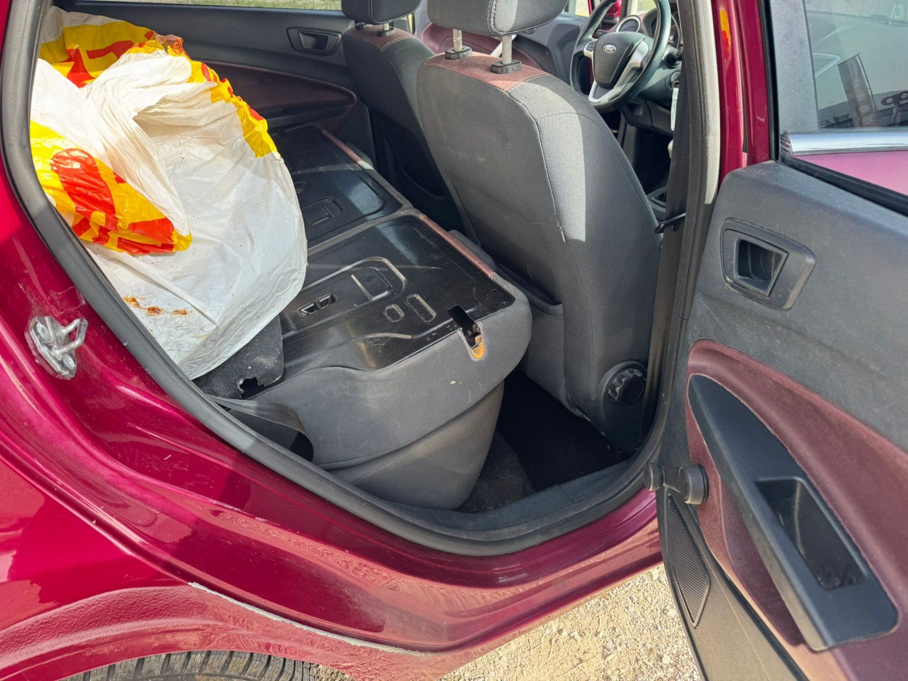 Ford Automobili: Fiesta 1.6I 88KW – Usato da Couvet venduto da Geiser-Automobiles 9