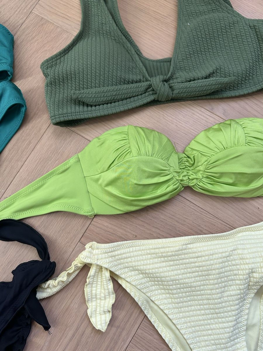 Costumi da bagno & Bikini: gr xs bikiniset👙 – Usato da Basel venduto da Nicetohave13 1