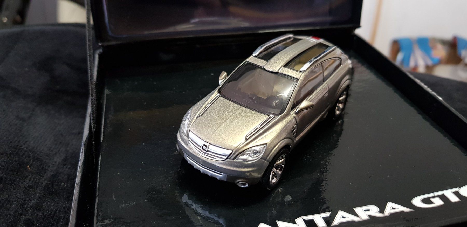 Norev Modellini d'auto: Opel Antara Gtc 1:43 Norev – Nuovo e nell'imballaggio originale da Fribourg venduto da 911cc 7