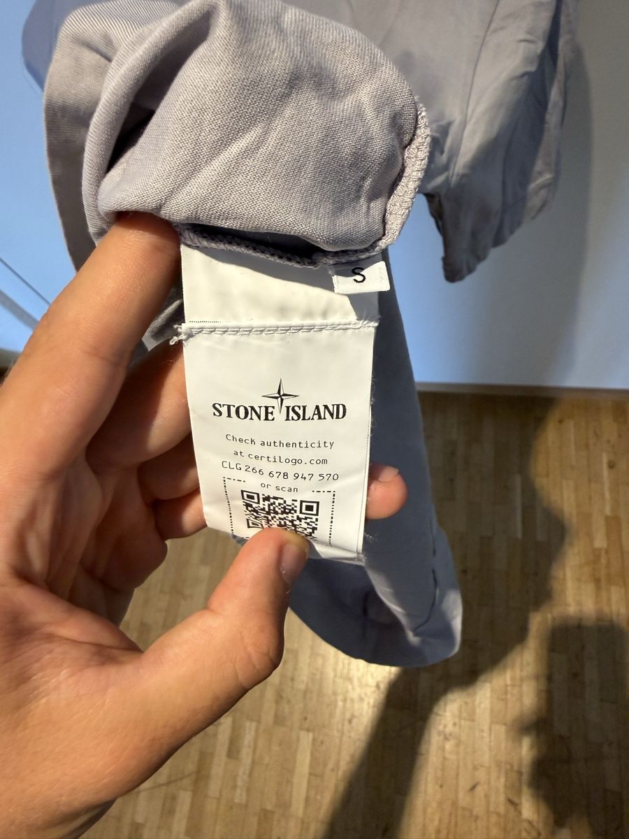 Stone Island T-shirts: Stone Island Tee – D'occasion à Genève par SG_73 2
