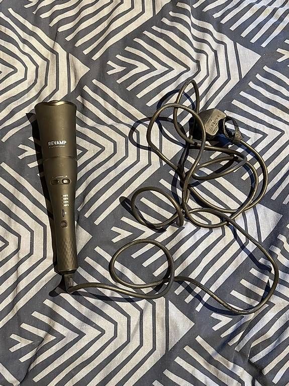 Accessori per capelli: REVAMP professionnel hair curler – Usato da St-Barthélemy VD venduto da tom_75dc