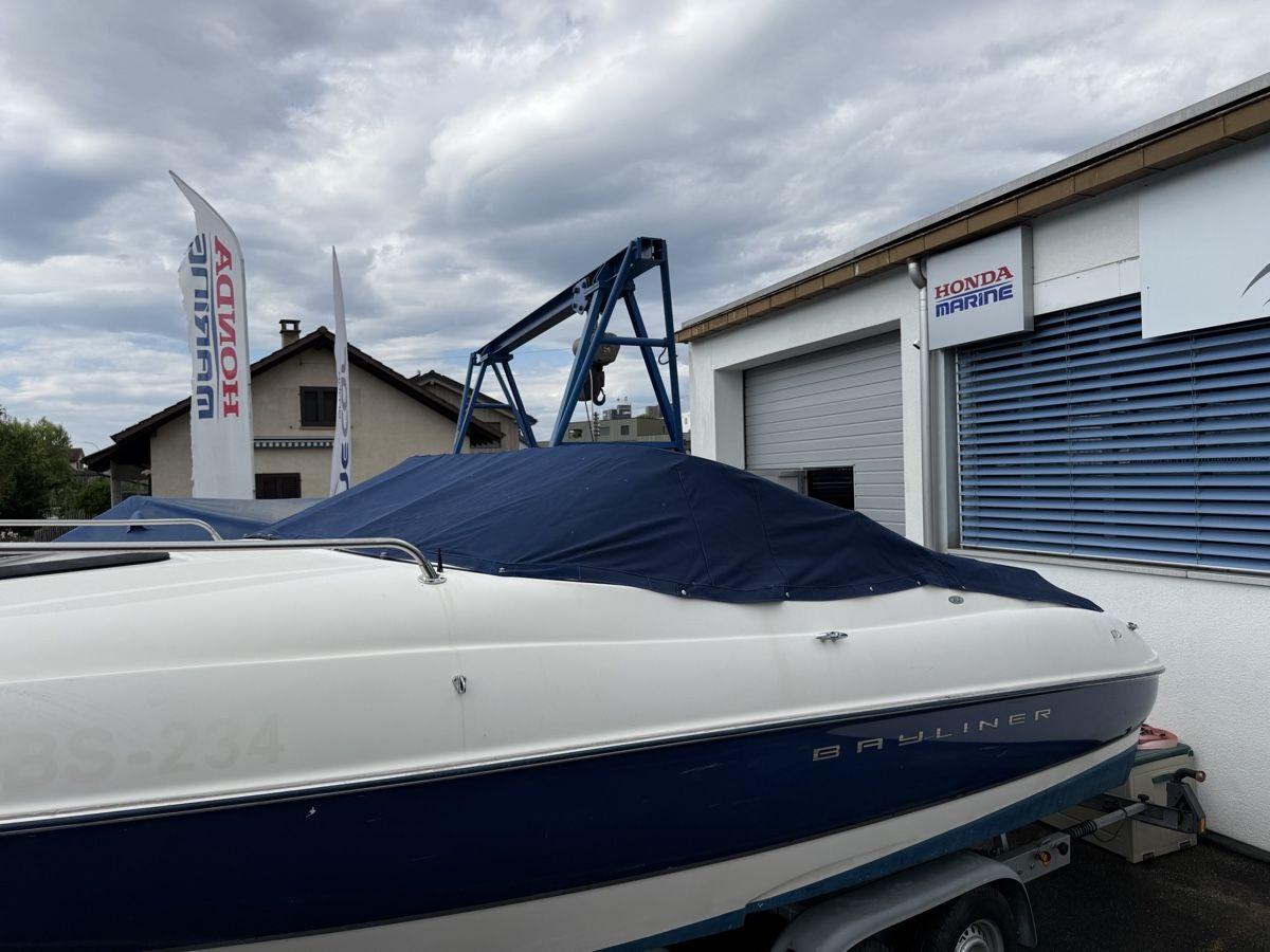 Bayliner Bateaux: Bayliner 212 Capri Motorboot – Défectueux à Kaltbach par Rudi886 8