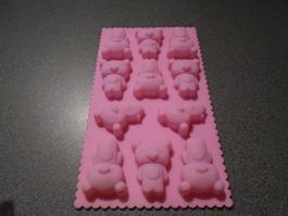 Silikonform Bärchen stehend und liegend, rosa