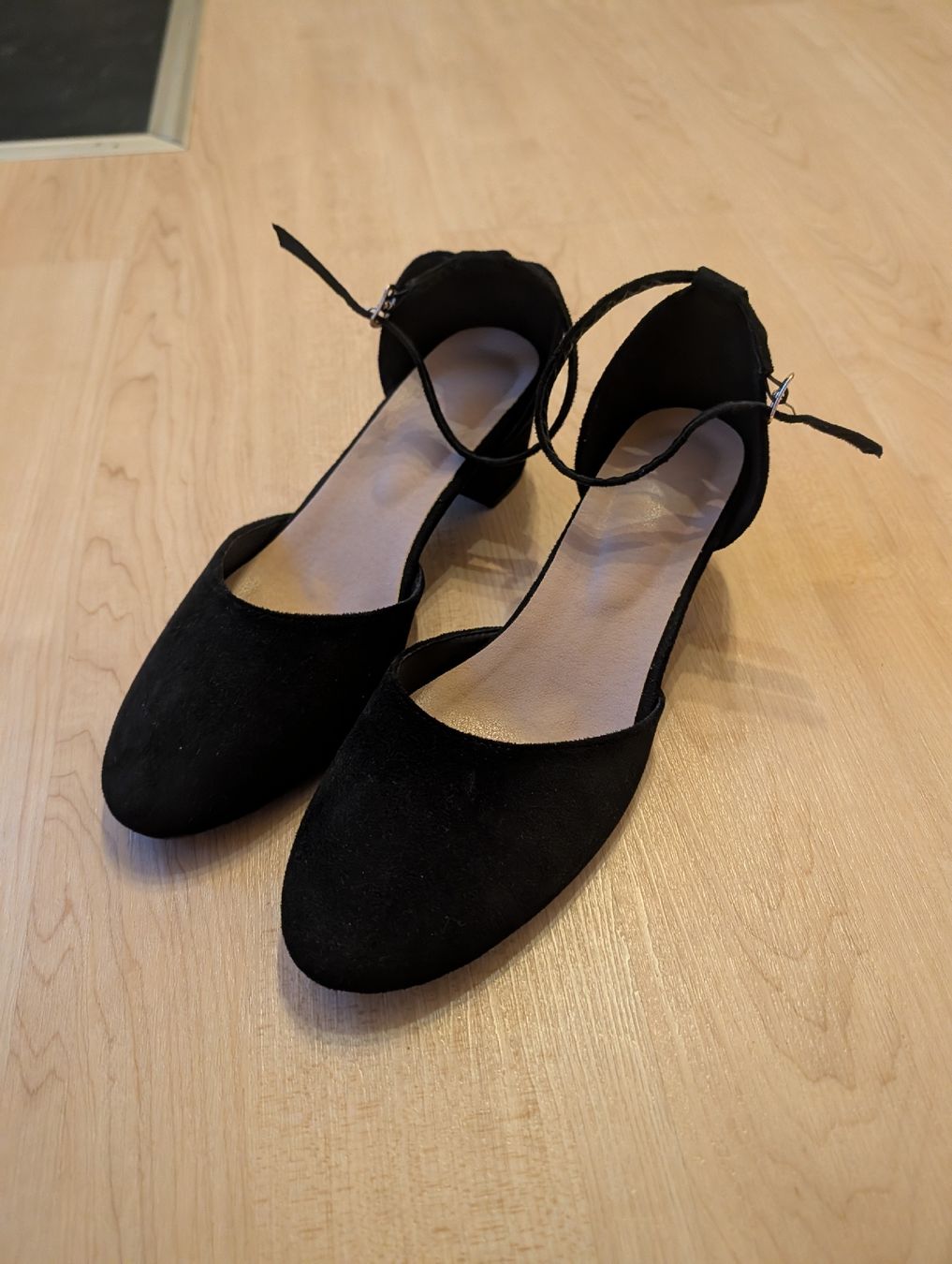 Chaussures femmes: Absatzschuhe gr.43 – D'occasion à Gams par Saligator