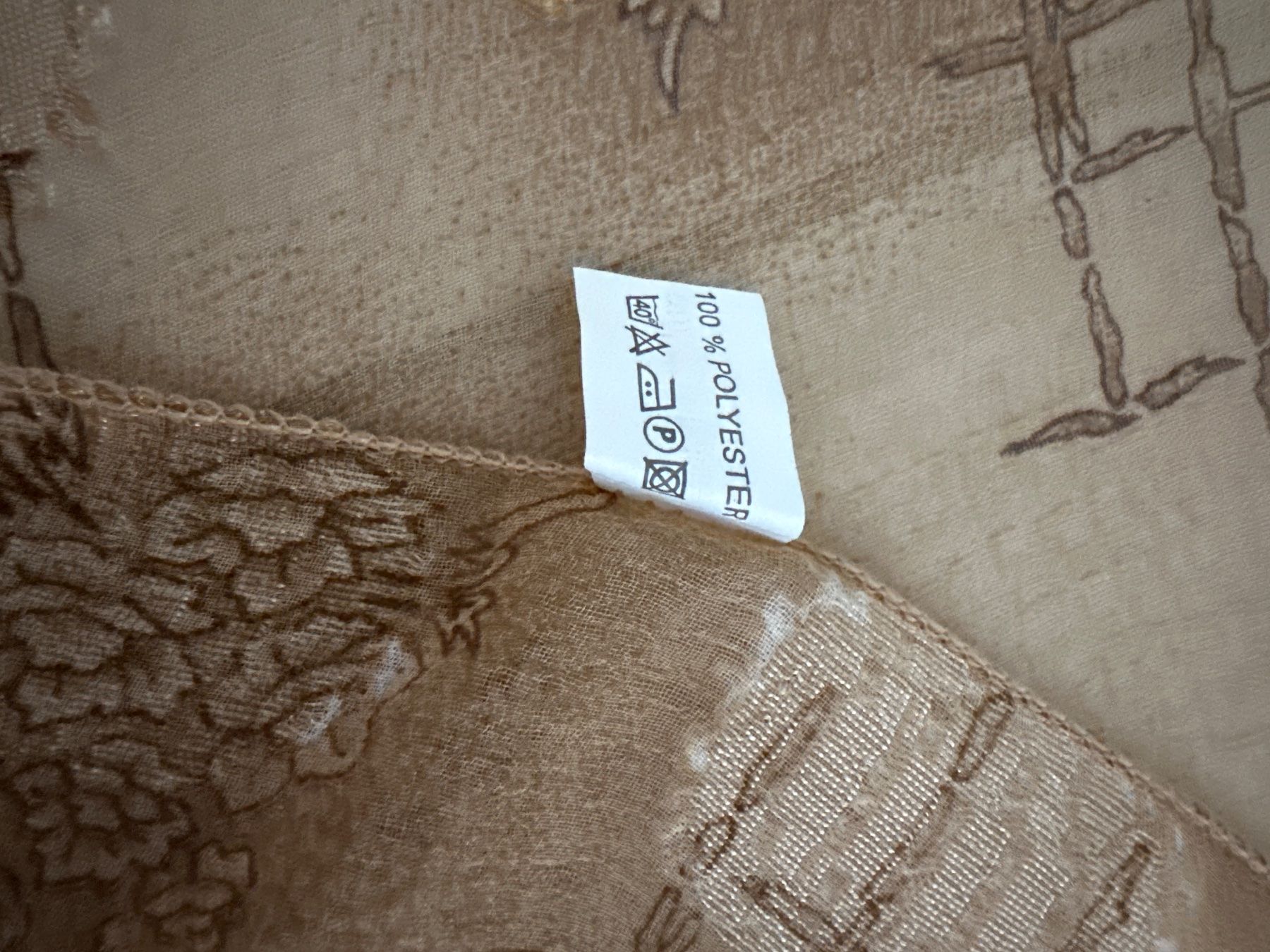 Foulard & Sciarpe: Damen Schal / Tuch beige – Usato da Zug venduto da Hehe 2