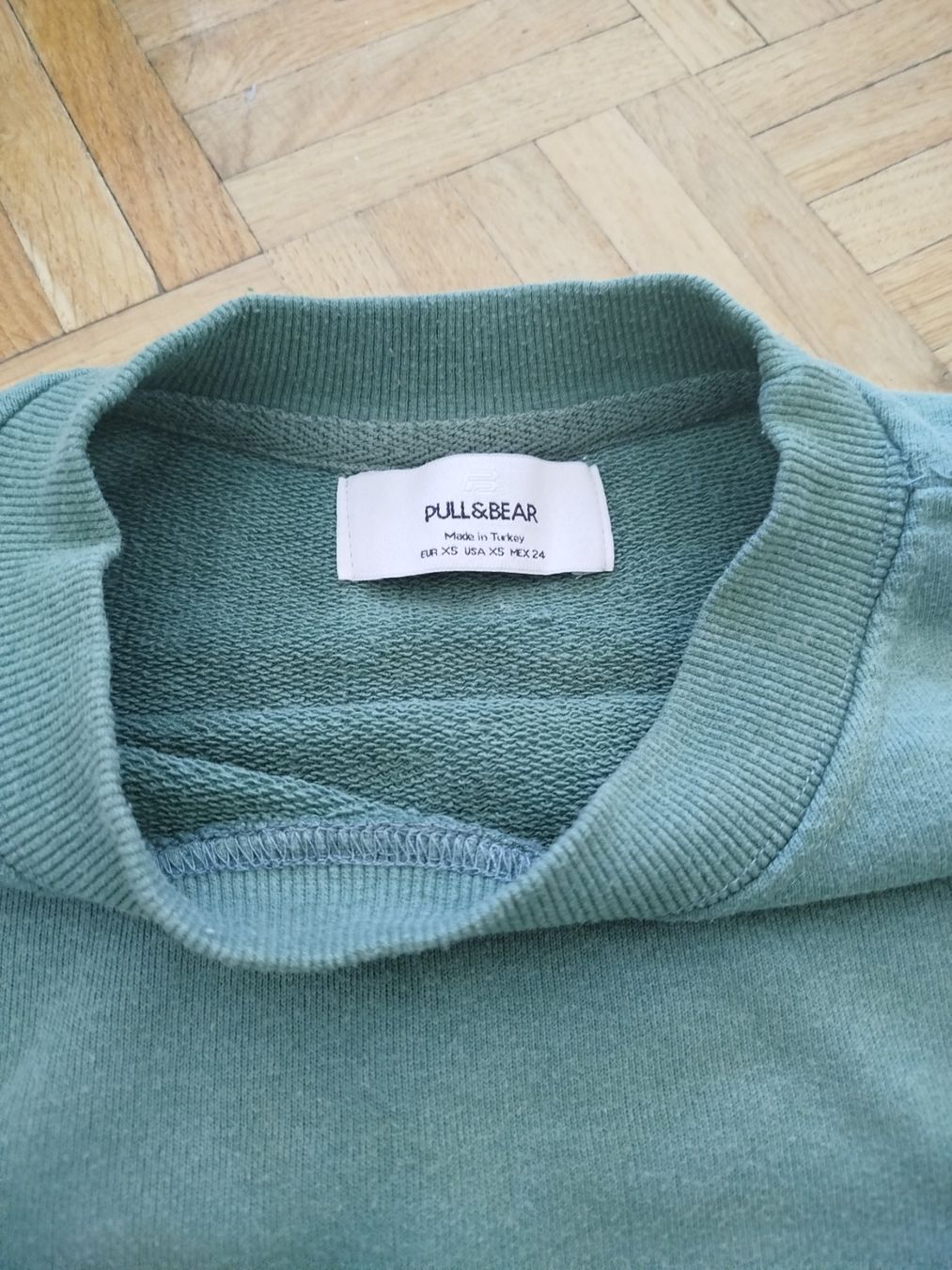 Pull&Bear Top: Sweat cropped vert/green - Pull&Bear - Taille/Size EUR XS – Usato da Genève venduto da gloria.montanari 2