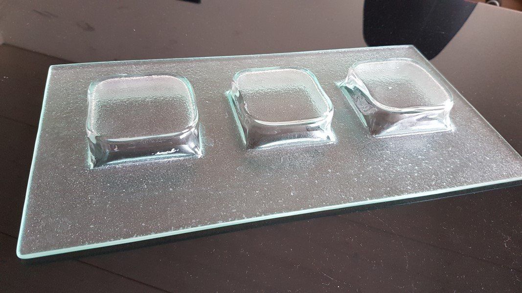 Gläser: Glas - Schale/Deko mit 3 Ausbuchtungen – Gebraucht aus Giswil von online-Brockenhaus 2
