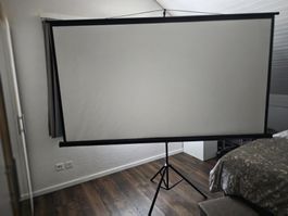 Leinwand für Beamer 226 x 130 cm guter Zustand