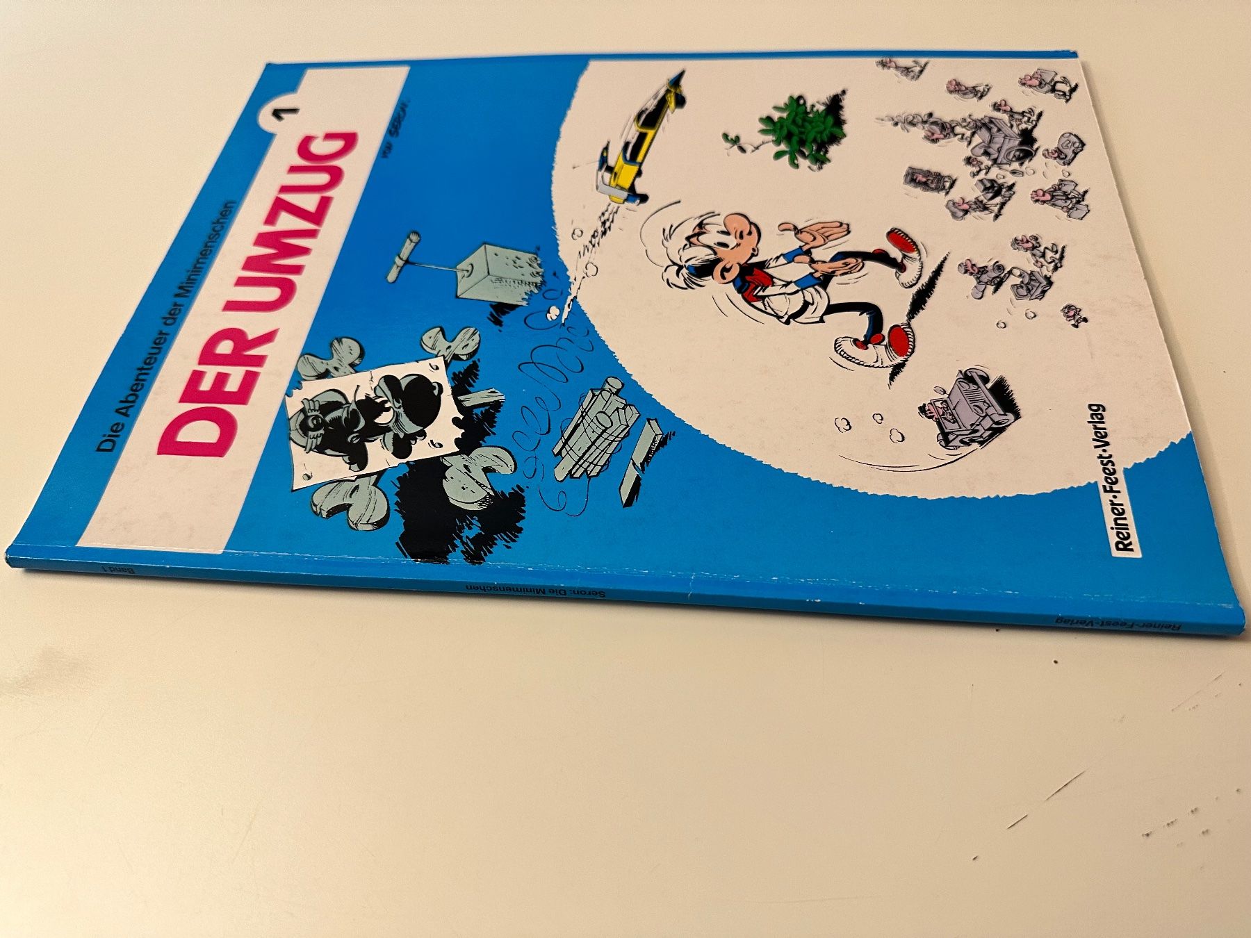 Comics: DIE ABENTEUER DER MINIMENSCHEN BAND 1 - DER UMZUG – Gebraucht aus Münsingen von Ganjam 1