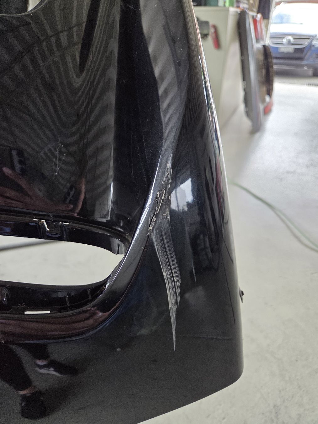 BMW Tutti pezzi di ricambio auto: Originale BMW F40 135i M stossfänger – Usato da Thierachern venduto da manuuh92 1