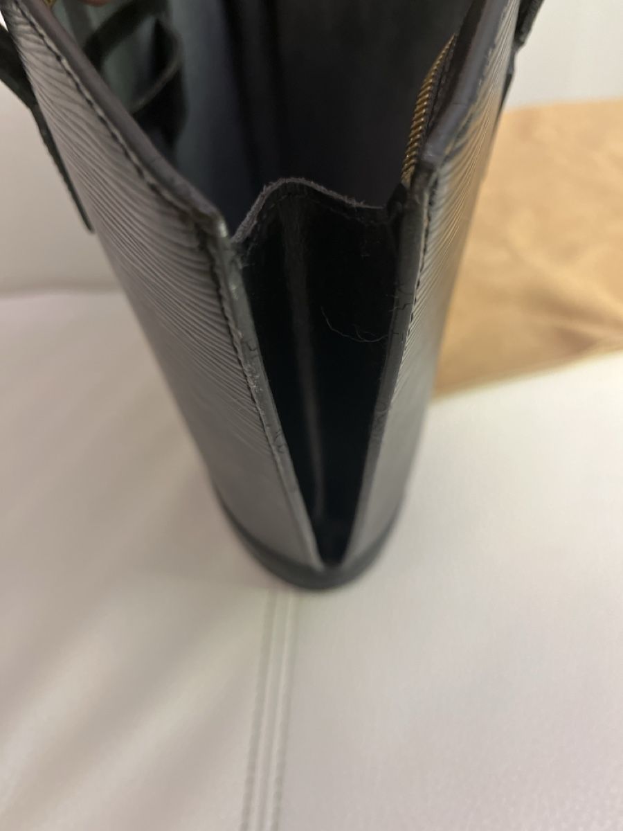 Louis Vuitton Borse da donna: Louis Vuitton St-Jacques PM Épi 🖤 – Usato da Sugiez venduto da Vuitton_for_life 8