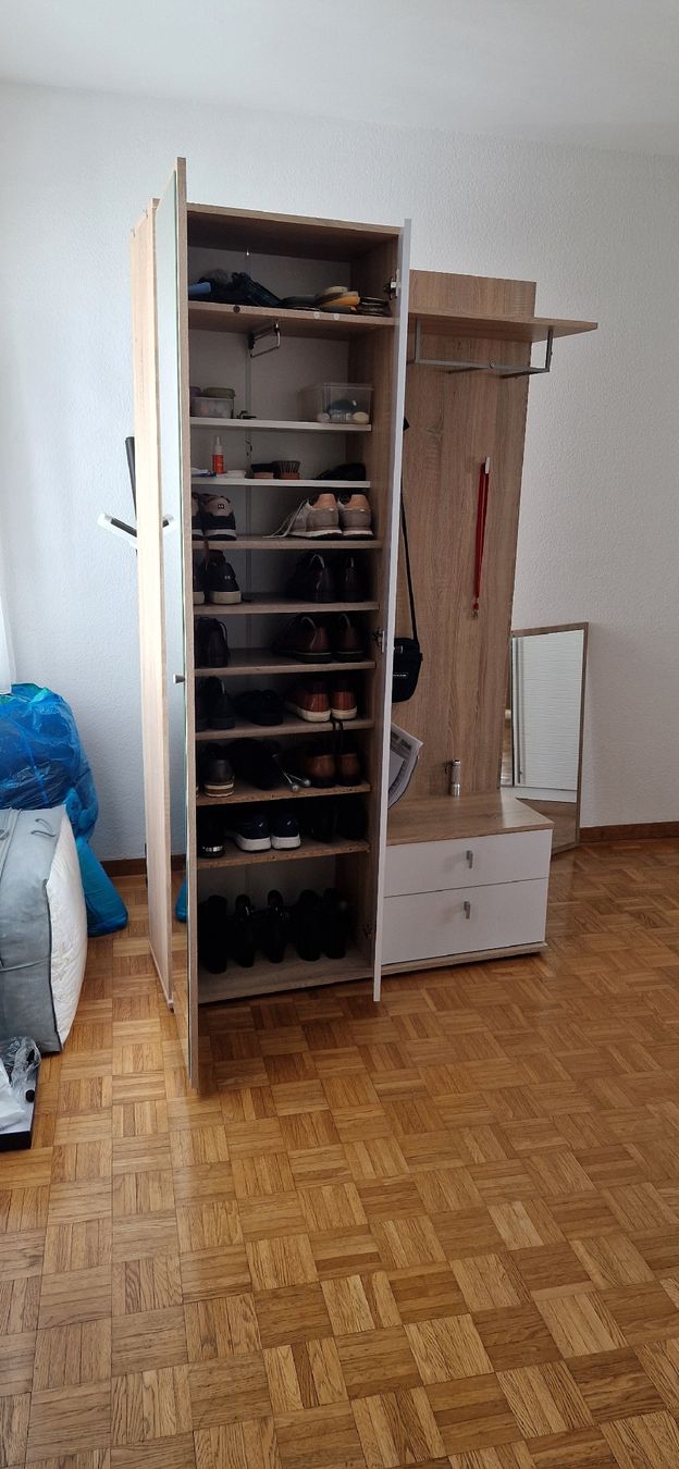 Armadi: schuhe schrank/Garderobe – Usato da basel venduto da oen25kze