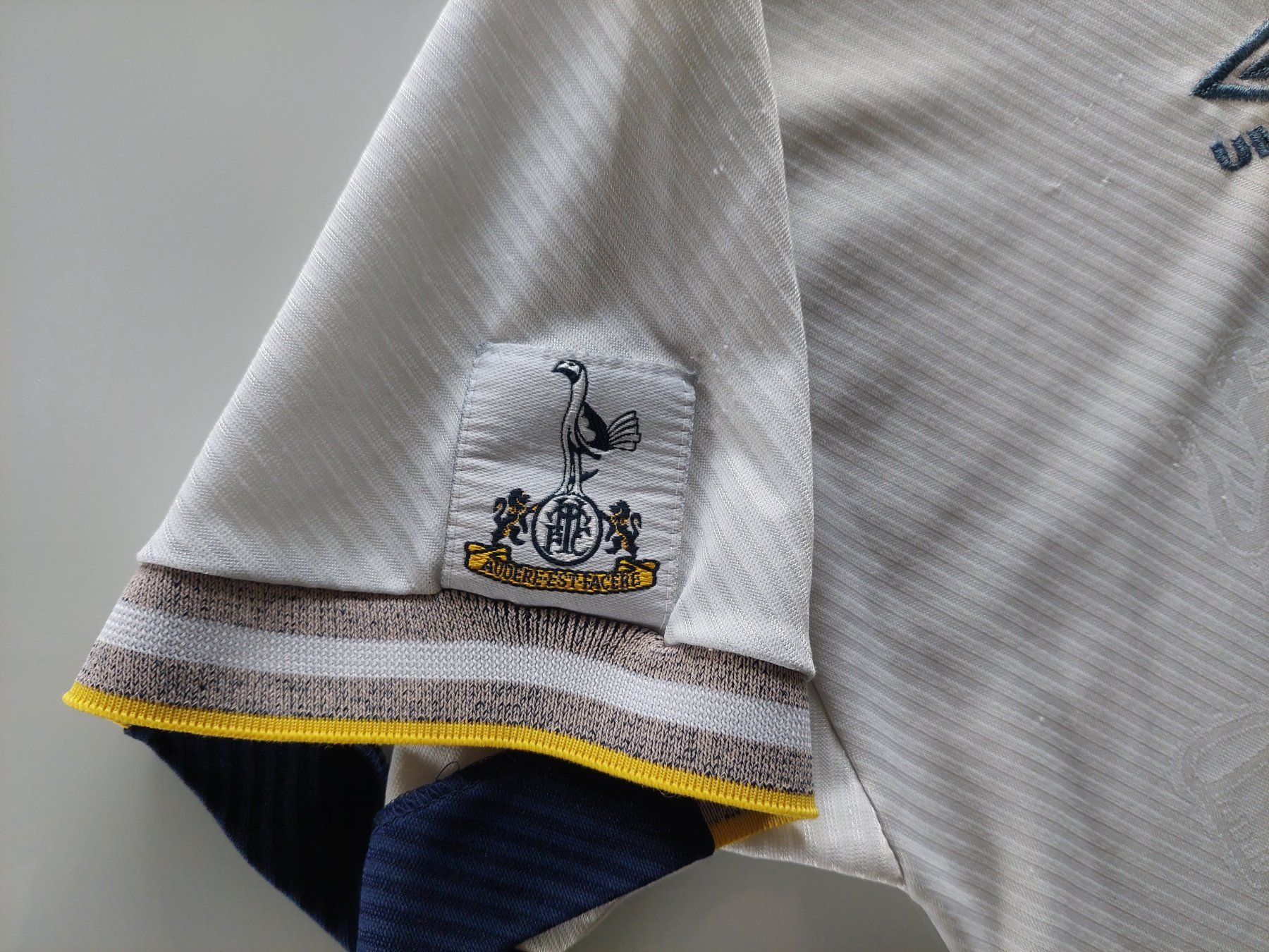 Umbro Canottiere & Pantaloni: Maillot Umbro Tottenham Hotspur 1993-1995 – Usato da Signy venduto da oli_sn9g 4