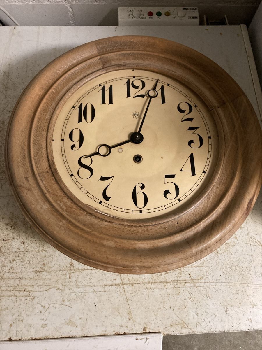 Orologi da terra & Orologi da parete: Antik Holzuhr Defekt – Difettoso da Büren an der Aare venduto da Opelcombo 6