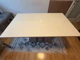 Esstisch weiss glänzend mit Chromfuss 160x90cm