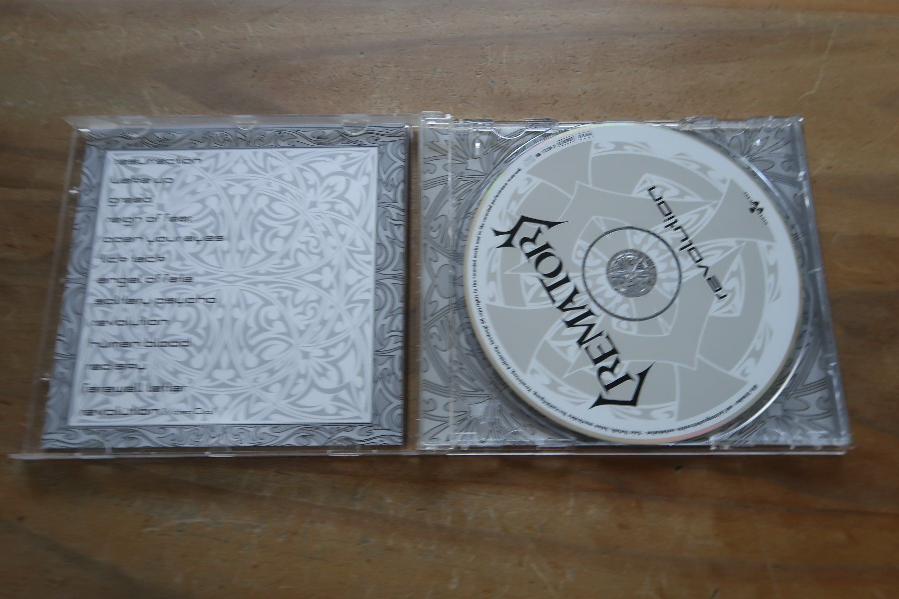 CDs: CREMATORY - REVOLUTION - CD – D'occasion à Basel par Patiscat 3