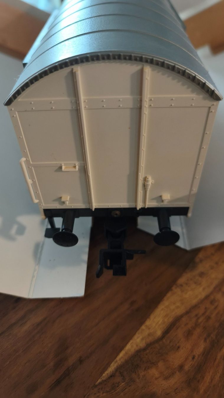 Märklin Modellini di ferrovie: Märklin 5846 Gedeckter Güterwagen Steiff – Usato da Fischbach LU venduto da Winnibaer 5