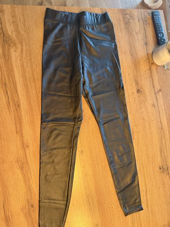 Schicke Kunstleder Leggings, neuwertig, Grösse 34