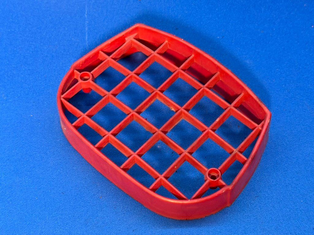 Mofa-Ersatzteile: Lampengitter Ciao rot – Gebraucht aus Bolken von si.x.las