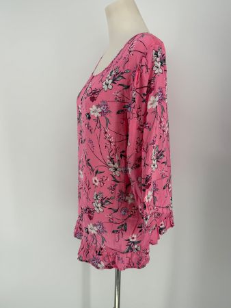 Bluse mit Blumenmuster Gr. 44/46 mit 3/4 Ärmel
