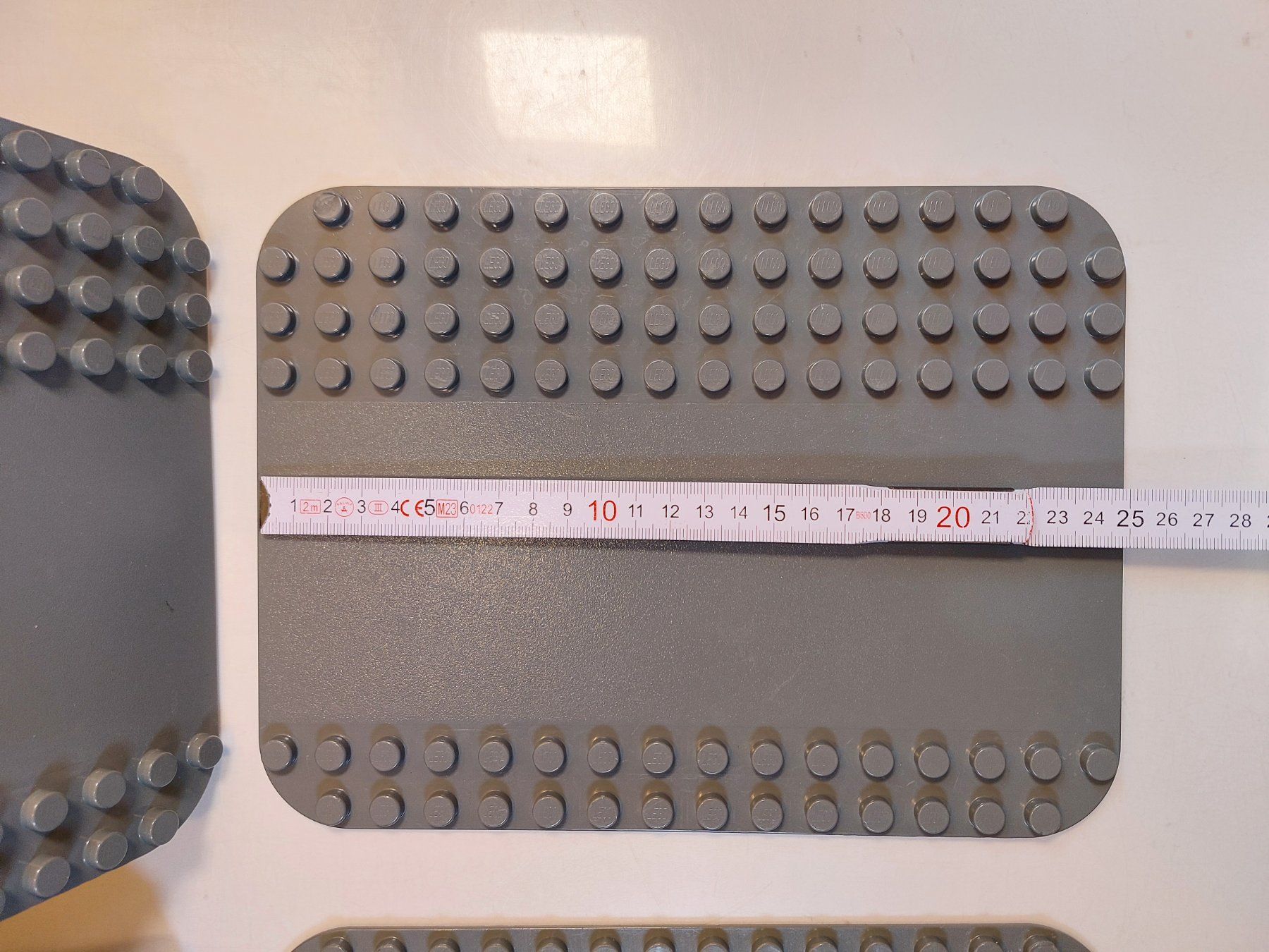 Lego Kit di costruzioni: LEGO Duplo 4x Strassenplatte - Grundplatten – Usato da St.Gallen venduto da TinasBauundSpiel 1